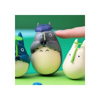 Mein Nachbar Totoro Figur mit rundem Boden Big Totoro with leaf 7 cm