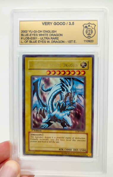 Blue-Eyes White Dragon [LOB-E001] 1st Edition